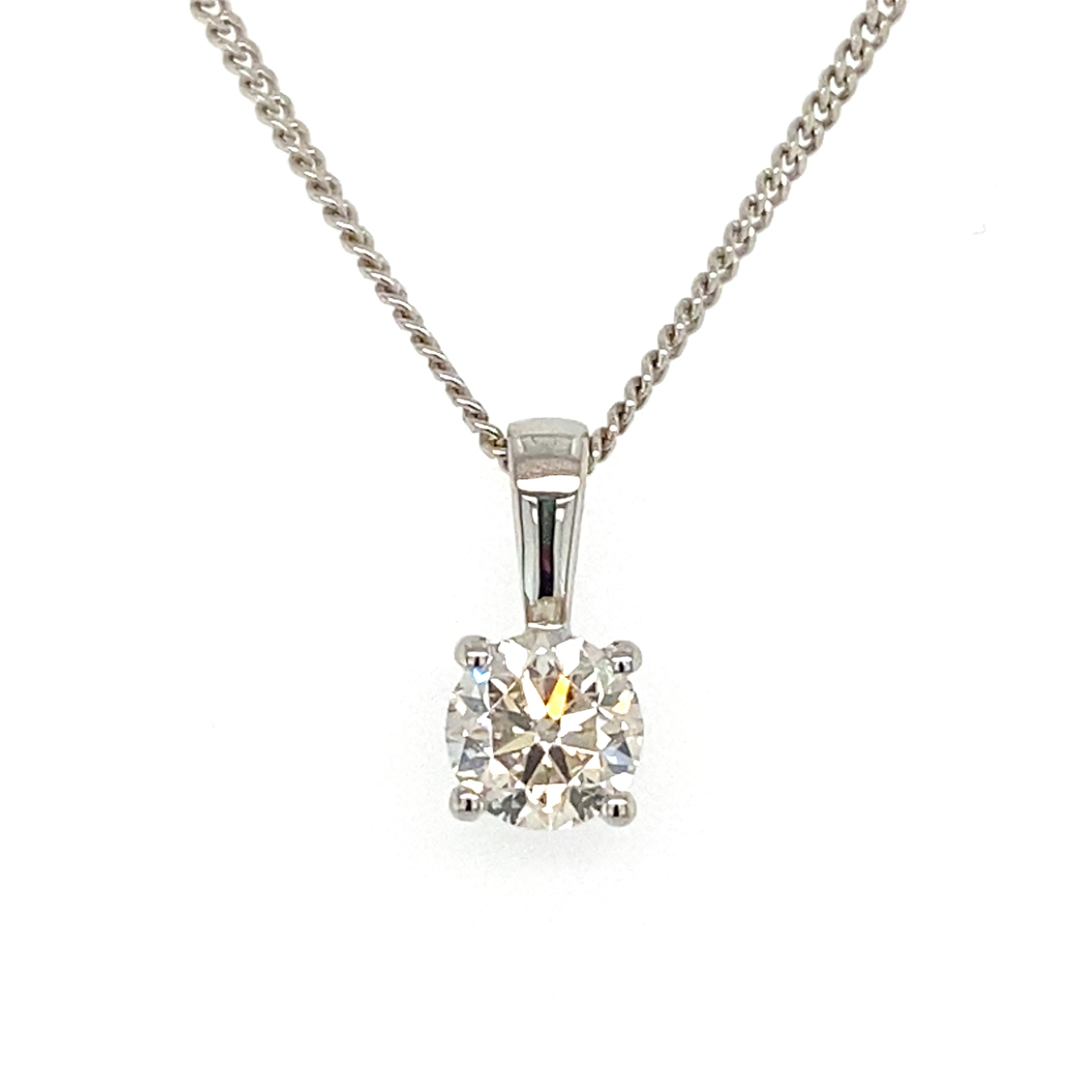 18ct white gold pendant hotsell